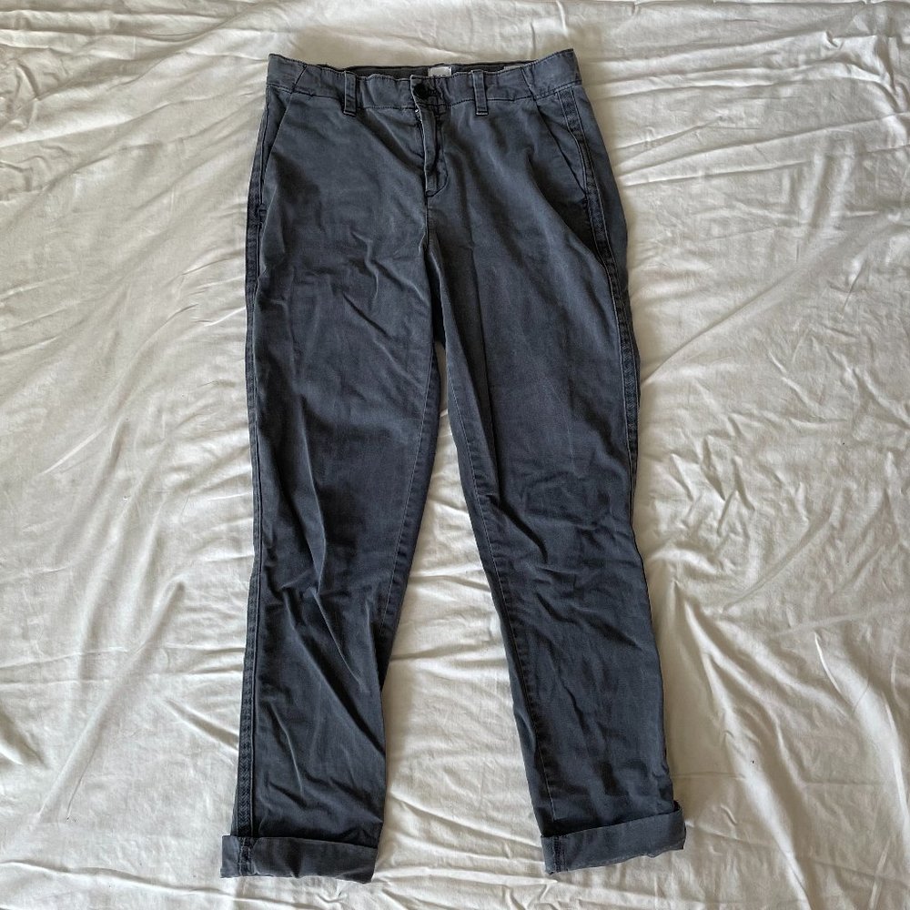 GAP girlfriend chino